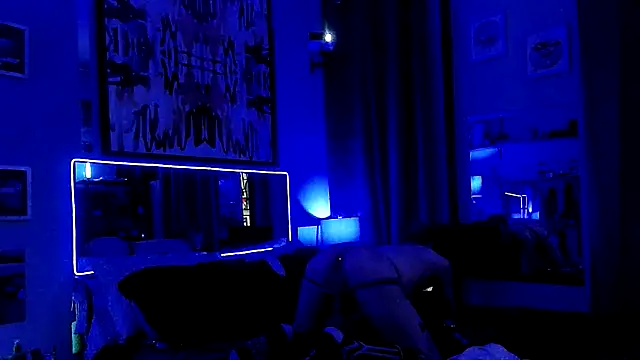 Snapshot of hungbot chatting on 02-08-26, 11:57 hungbot online show from 02-08-26, 11:57