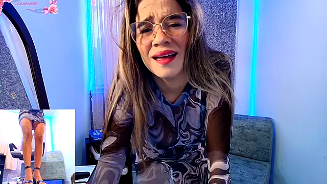 Sally Ricci online show from 11-28-25, 03:25