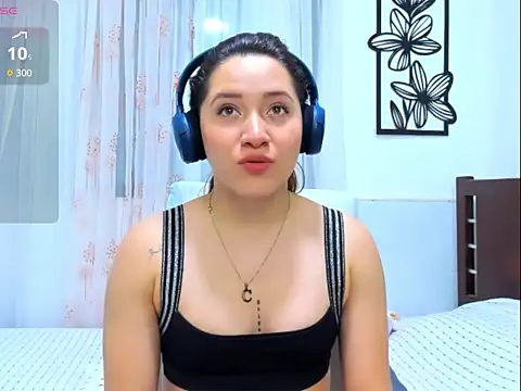 SofyCastillo2 online show from 10-14-25, 03:35