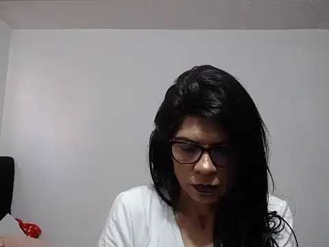 Snapshot of abrilsex23 chatting on 10-05-25, 09:24 abrilsex23 online show from 10-05-25, 09:24