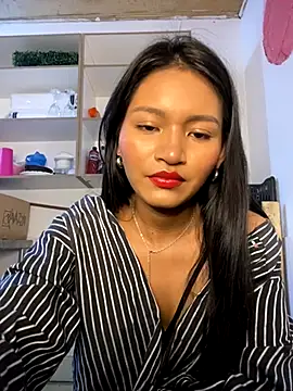 fenixzara online show from 11-24-25, 06:40