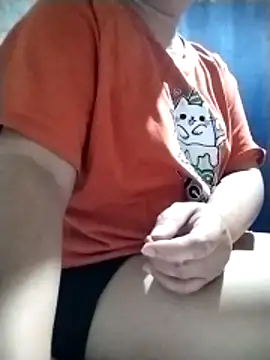 Snapshot of Ella_marie14 chatting on 03-03-26, 11:21 Ella marie14 online show from 03-03-26, 11:21