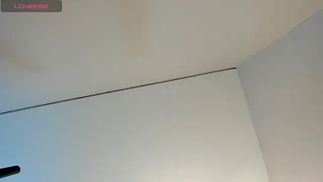 Charlotte hall  online show from 12-19-25, 03:13