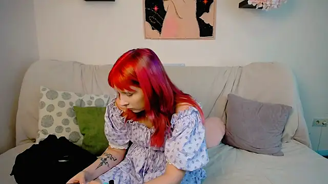 Mary Lanee online show from 10-14-25, 02:45