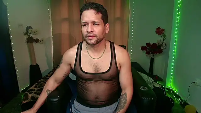 LucasGaeel online show from 04-19-26, 03:44