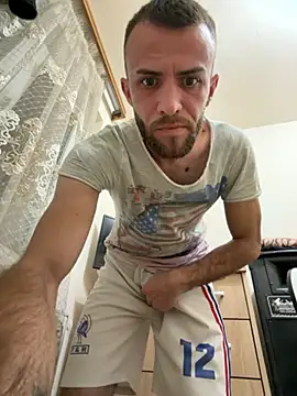 Snapshot of sexyman1936 chatting on 11-19-25, 09:04 sexyman1936 online show from 11-19-25, 09:04