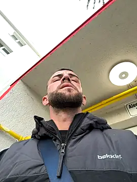 Snapshot of sexyman1936 chatting on 11-26-25, 07:31 sexyman1936 online show from 11-26-25, 07:31