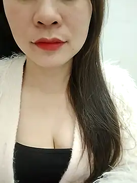 Girl Shy2000 online show from 12-16-25, 04:12