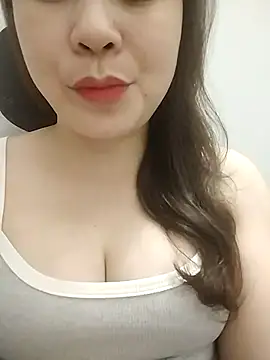 Girl Shy2000 online show from 03-20-26, 12:10