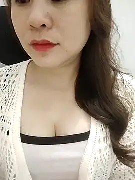 Girl Shy2000 online show from 03-28-26, 11:21