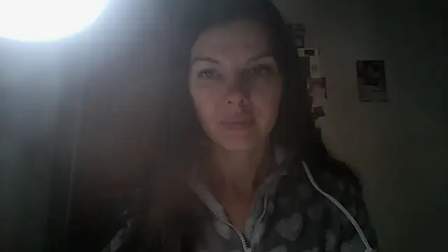 Lorivell online show from 11-27-25, 07:43