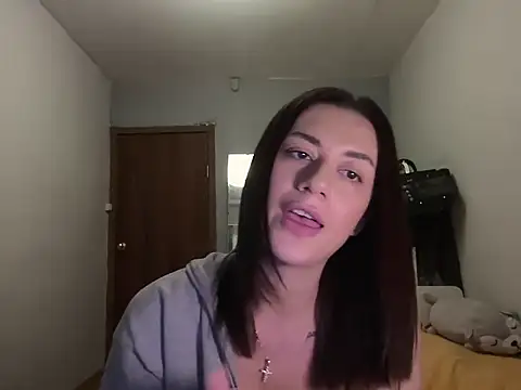 Zoryella online show from 10-23-25, 03:33