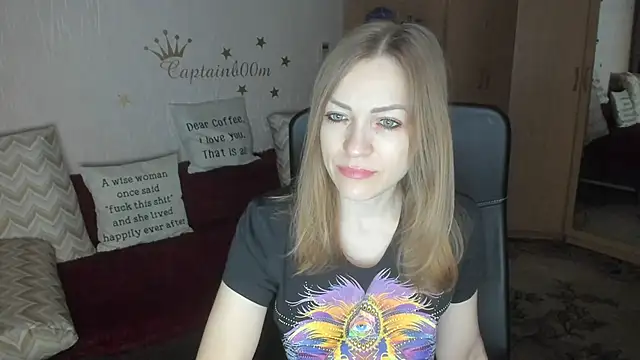 Tiffany Bates online show from 12-04-25, 03:27