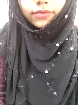 Snapshot of Miss_Rose__ chatting on 11-12-25, 07:31 Miss Rose online show from 11-12-25, 07:31