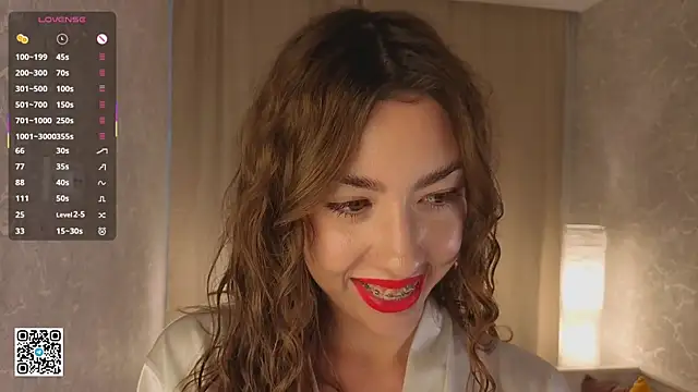 KeilaJeschon online show from 10-18-25, 05:43