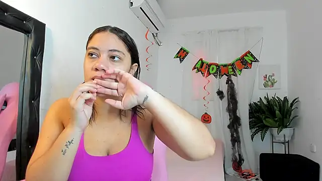 Snapshot of vanelope_smith chatting on 10-22-25, 07:24 vanelope smith online show from 10-22-25, 07:24