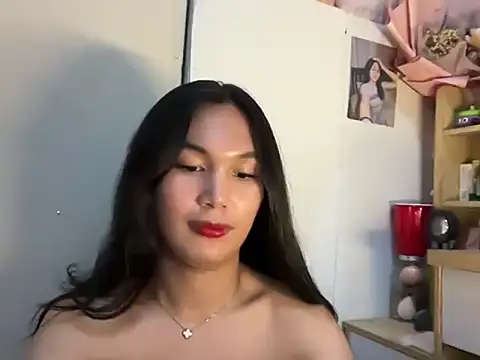 Snapshot of FelicityLincoln chatting on 04-19-26, 03:11 FelicityLincoln online show from 04-19-26, 03:11