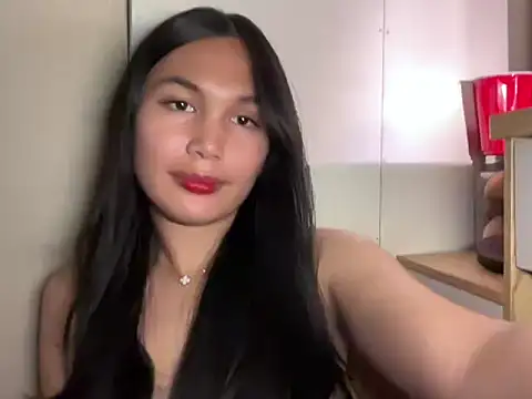 Snapshot of FelicityLincoln chatting on 04-19-26, 06:10 FelicityLincoln online show from 04-19-26, 06:10