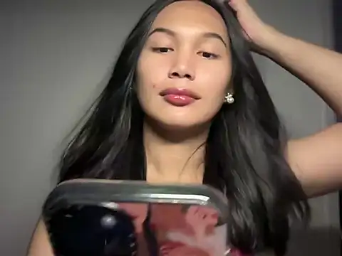 Snapshot of FelicityLincoln chatting on 05-17-26, 02:35 FelicityLincoln online show from 05-17-26, 02:35