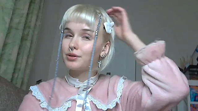 Paradoxy  online show from 12-18-25, 08:04