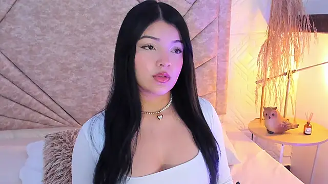 EmmaBlossom online show from 12-18-25, 12:44