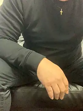 mj-story online show from 10-31-25, 04:02