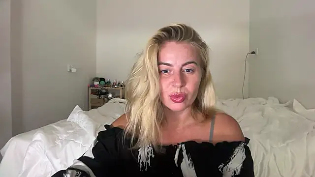 Miravynn online show from 02-07-26, 07:50