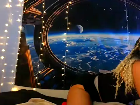 MrsToniTone online show from 12-18-25, 05:19