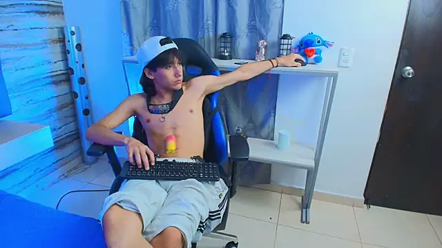 Lovers 21 online show from 10-08-25, 04:37