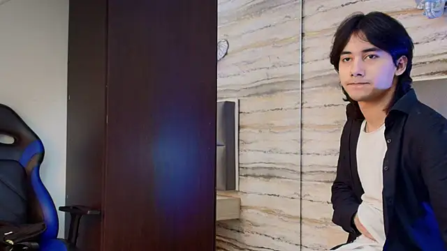 Lovers 21 online show from 05-14-26, 03:57