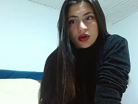 Maira Diaz online show from 10-07-25, 03:09