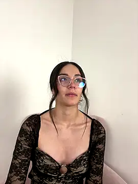 Snapshot of Liaa_sr chatting on 10-09-25, 06:17 Liaa sr online show from 10-09-25, 06:17
