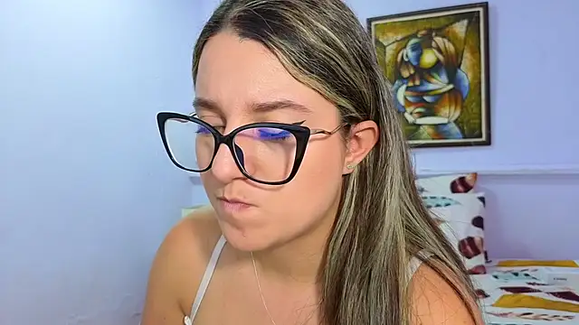 Snapshot of katiaa_lovv chatting on 10-13-25, 02:39 katiaa lovv online show from 10-13-25, 02:39