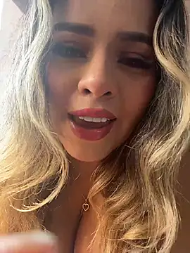 Snapshot of itsdanividarte chatting on 11-06-25, 07:37 itsdanividarte online show from 11-06-25, 07:37