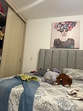 Snapshot of itsdanividarte chatting on 11-16-25, 12:05 itsdanividarte online show from 11-16-25, 12:05