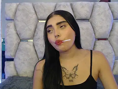 AnalyMilles online show from 10-24-25, 10:06