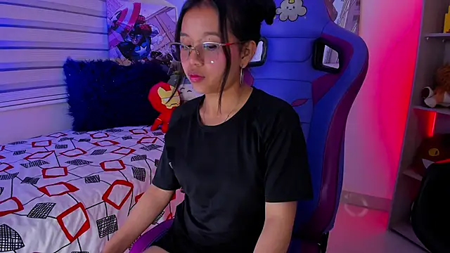 Zoe Skyler online show from 10-08-25, 03:42