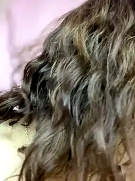 Mia Valmont online show from 10-11-25, 02:04