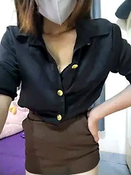 Snapshot of Quynhbabysexy chatting on 11-12-25, 02:28 Quynhbabysexy online show from 11-12-25, 02:28