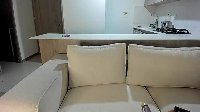 Snapshot of val69_ chatting on 10-09-25, 11:36 val69  online show from 10-09-25, 11:36