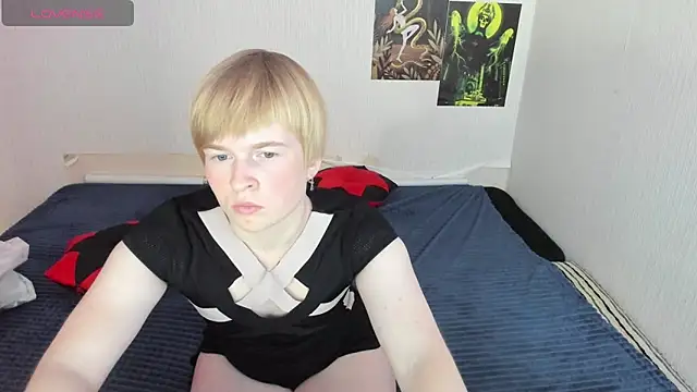 Snapshot of Cattie_w_ chatting on 11-11-25, 01:16 Cattie w online show from 11-11-25, 01:16