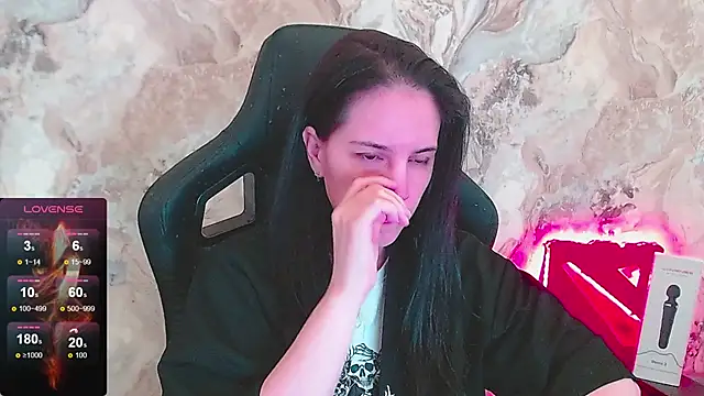 Irwi Tomboy online show from 04-25-26, 01:41