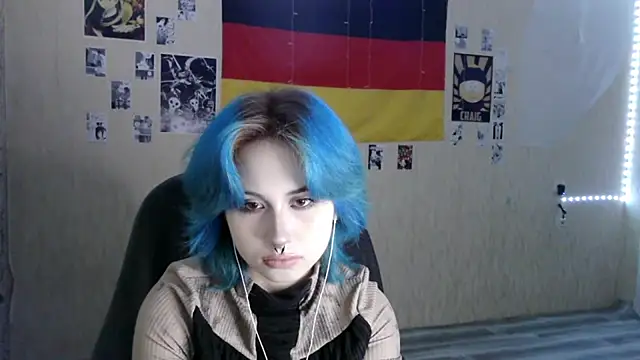 Snapshot of LeisaHopperstad chatting on 01-11-26, 04:56 LeisaHopperstad online show from 01-11-26, 04:56