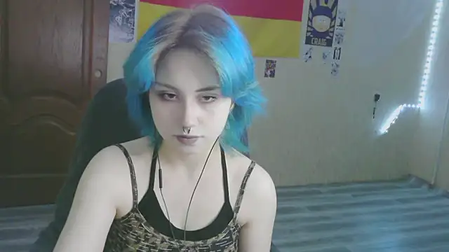 Snapshot of LeisaHopperstad chatting on 02-02-26, 03:11 LeisaHopperstad online show from 02-02-26, 03:11