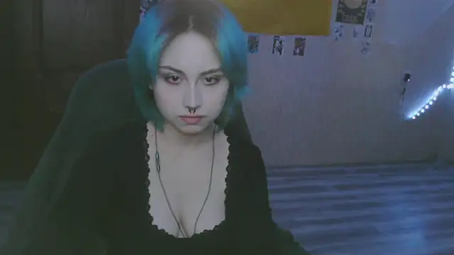 Snapshot of LeisaHopperstad chatting on 02-20-26, 02:17 LeisaHopperstad online show from 02-20-26, 02:17