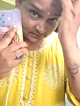 navyasree143 online show from 12-04-25, 04:55