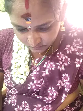 navyasree143 online show from 04-19-26, 11:09