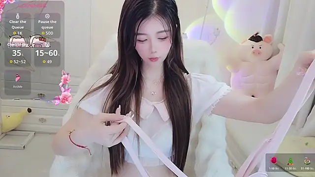 Snapshot of Coco-Di chatting on 11-24-25, 02:00 Coco-Di online show from 11-24-25, 02:00