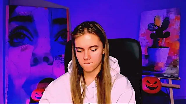 JuneWoods online show from 10-29-25, 06:37