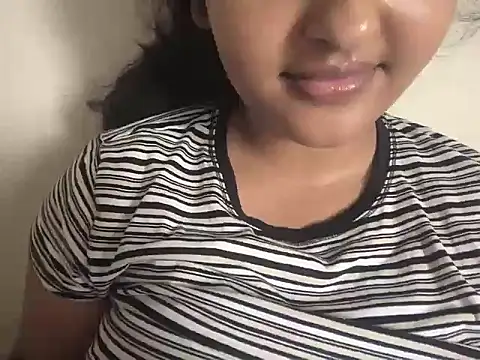 reena 12 online show from 11-11-25, 08:36